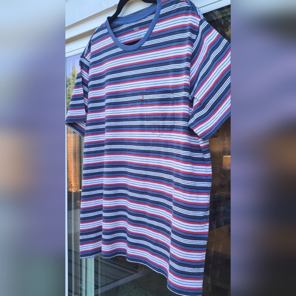 Men’s Levi’s Classic Pocket Striped Blue Red T-shirt - Size XL - Picture 12 of 17